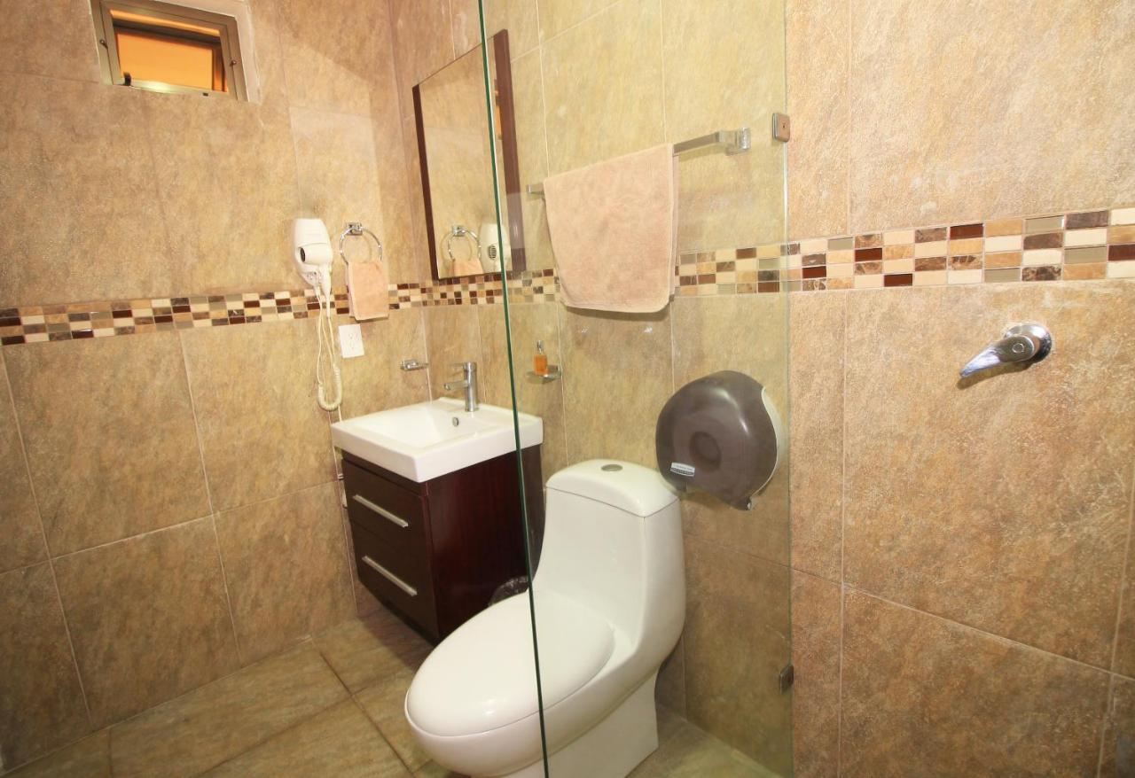 Papagayo Hotel Boutique 普拉亚卡门 外观 照片 Bathroom